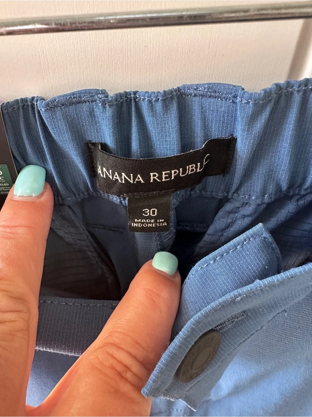 Banana Republic Men's Vibrant Blue Stretch Flat-Front Shorts
